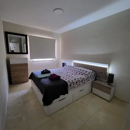 Apartamento Centrico En Candelaria, Con Piscina. Apartament