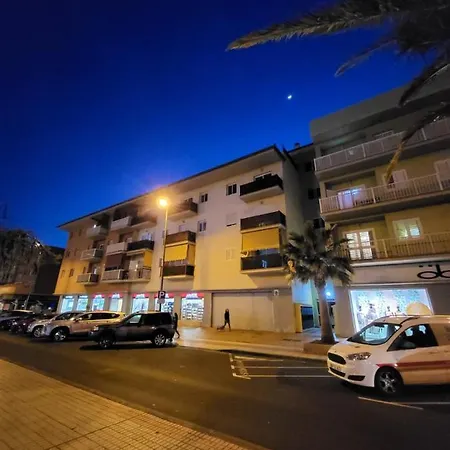 Apartamento Centrico En Candelaria, Con Piscina.